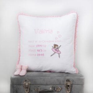 Cojin bordado personalizado natalicio modelo bailarina