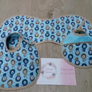 PACK 2 BABEROS Y TOALLA LACTANCIA PERSONALIZADA MODELO REY LEON