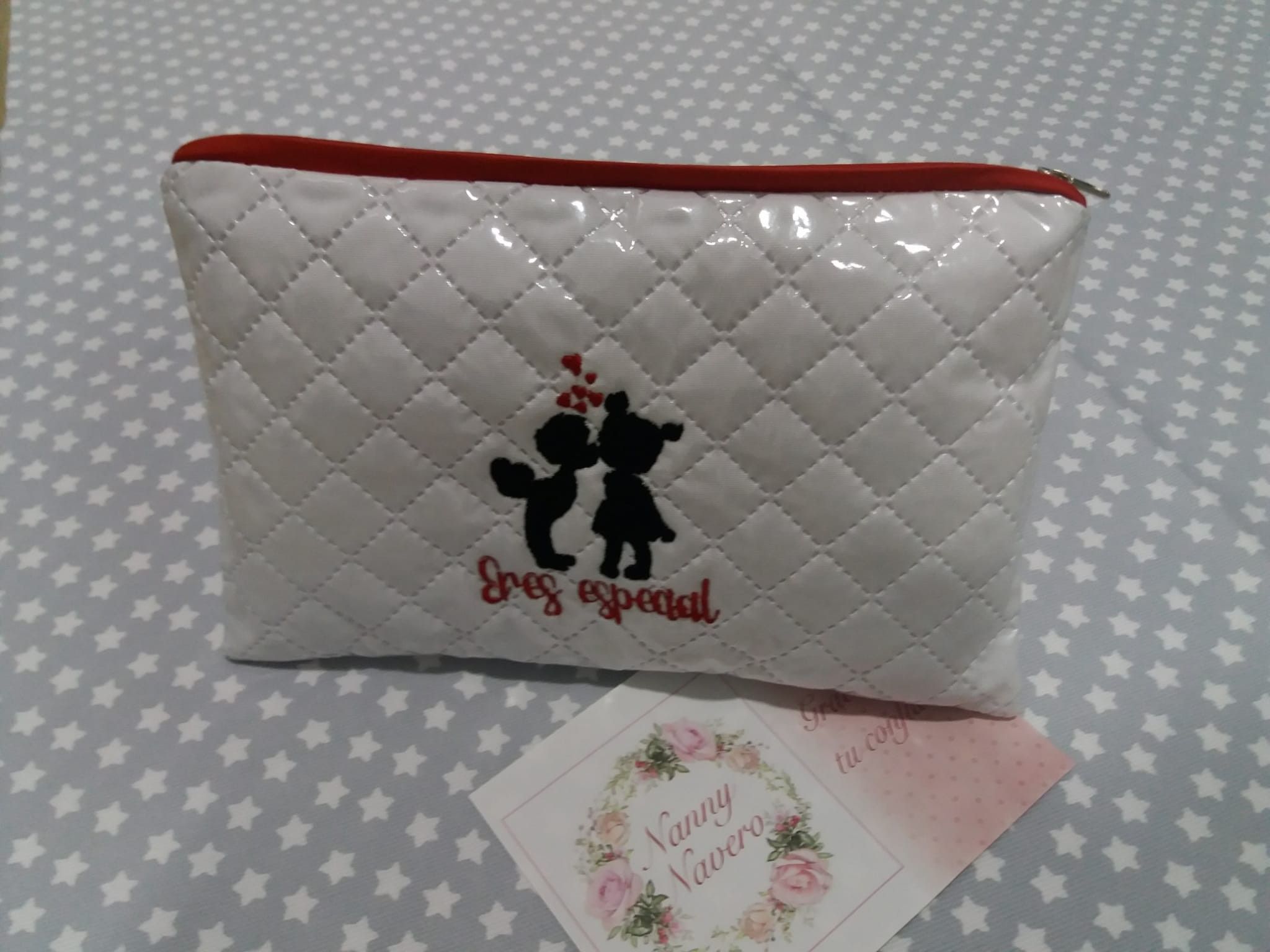 NECESER PERSONALIZADO PLASTIFICADO ERES ESPECIAL