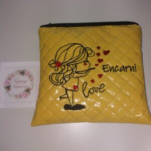 NECESER PERSONALIZADO PLASTIFICADO amarillo i love