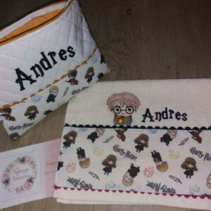 TOALLA Y NECESER PERSONALIZADO PLASTIFICADO HARRY POTTER