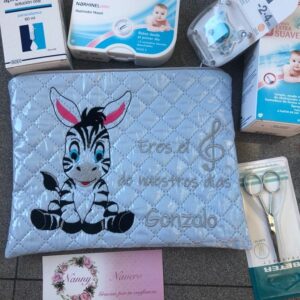 NECESER PERSONALIZADO PLASTIFICADO CEBRA