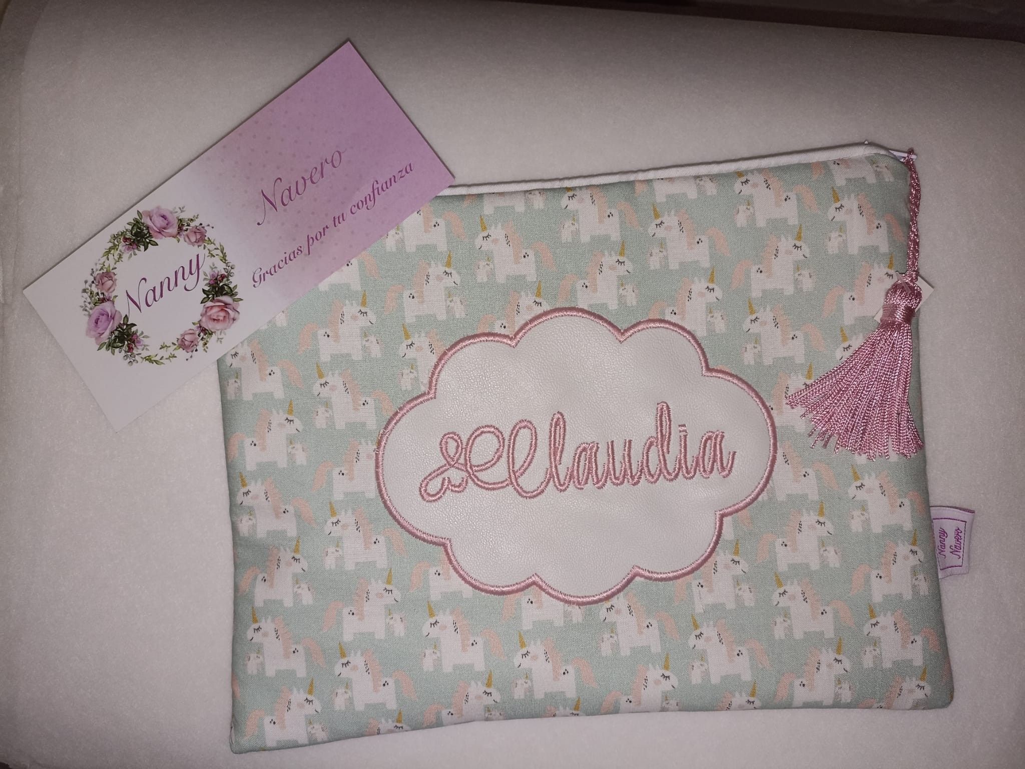 NECESER PERSONALIZADO TELA Y POLIPIEL UNICORNIOS