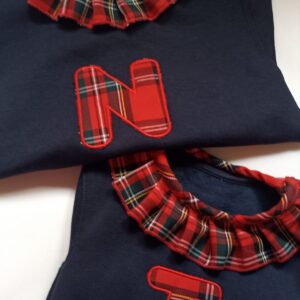 Sudadera marino con volante navideño