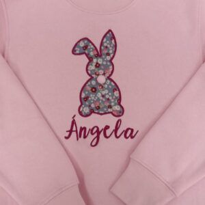 Sudadera rosa conejito flores